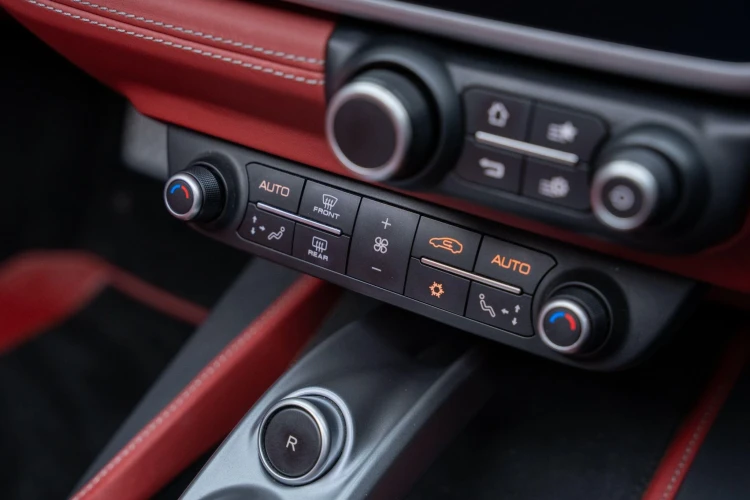 Vehicle Image 20