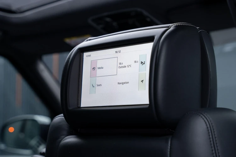 Vehicle Image 6