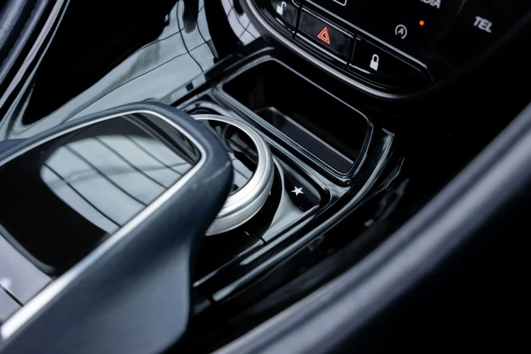 Vehicle Image 30