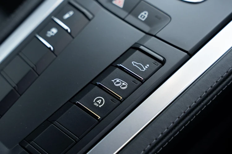 Vehicle Image 37
