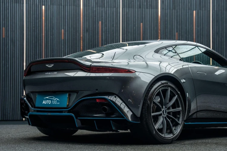 Vehicle Image 21