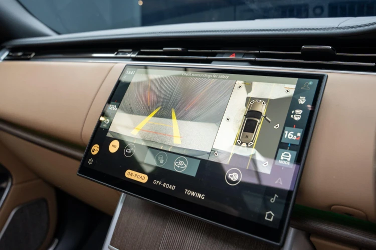 Vehicle Image 8
