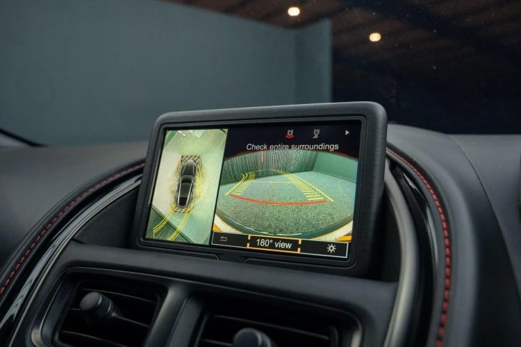 Vehicle Image 6