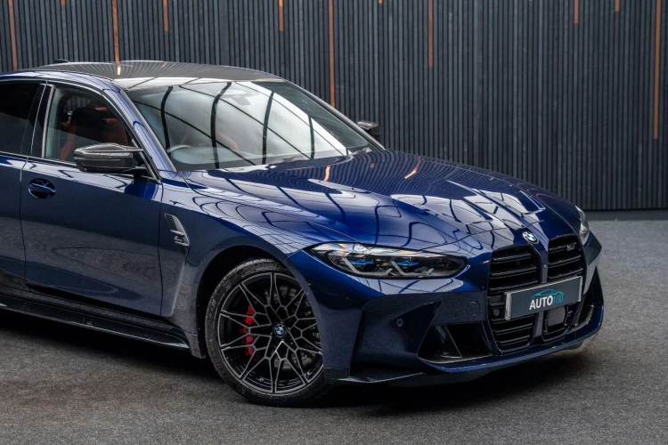 Vehicle Image 9
