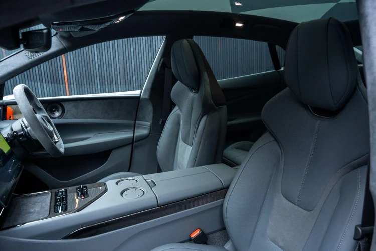 Vehicle Image 48