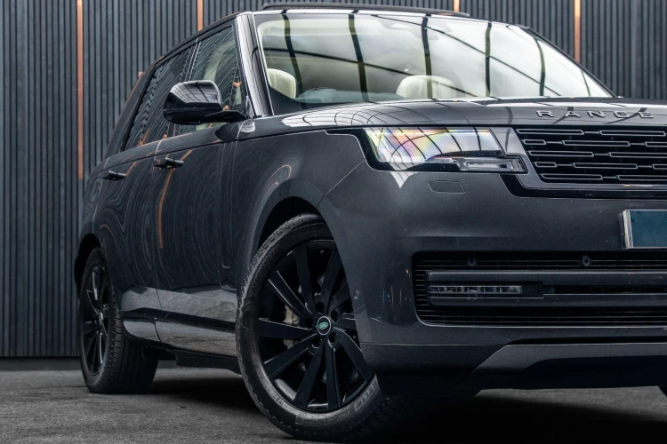 Vehicle Image 7