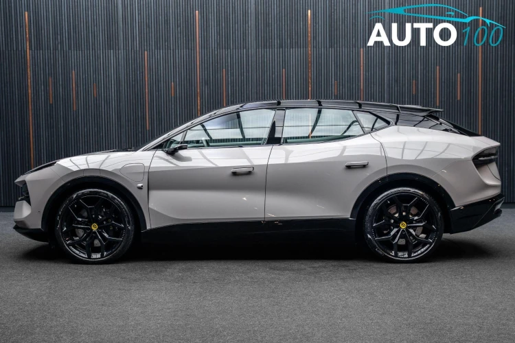 Vehicle Image 15