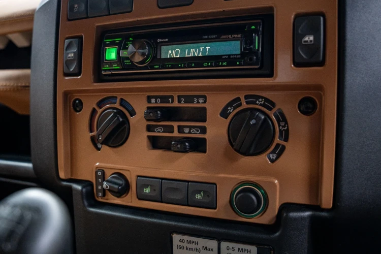 Vehicle Image 18