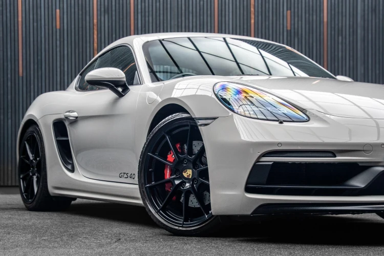 Vehicle Image 7