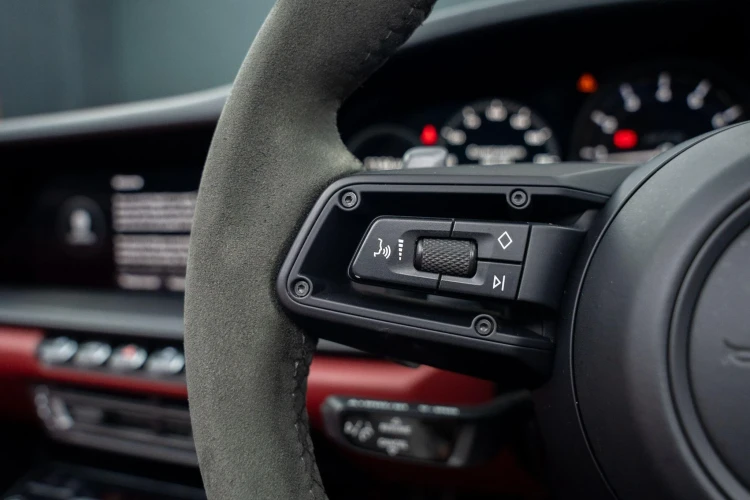 Vehicle Image 18