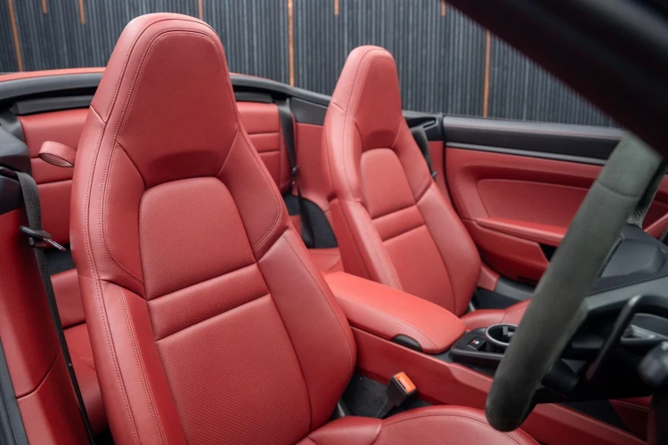 Vehicle Image 12