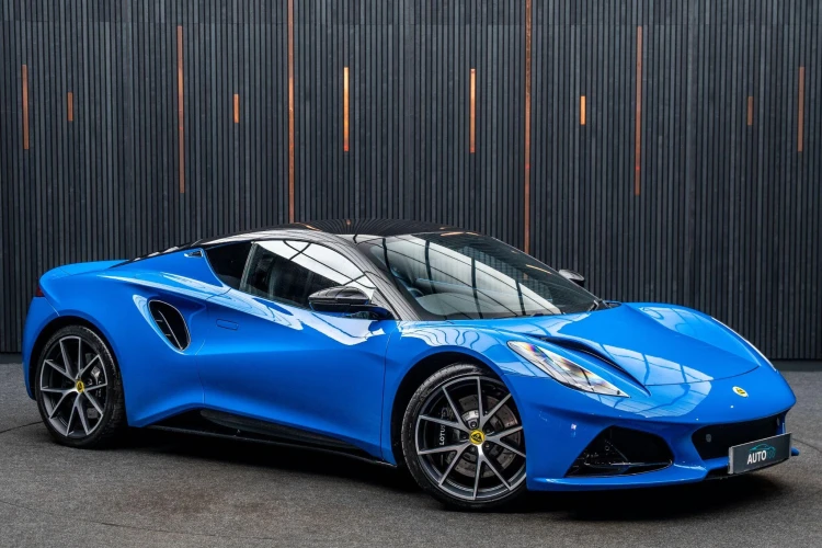 Vehicle Image 5