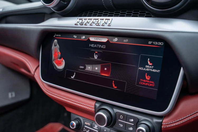 Vehicle Image 10
