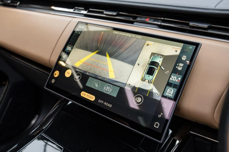 Vehicle Image 10