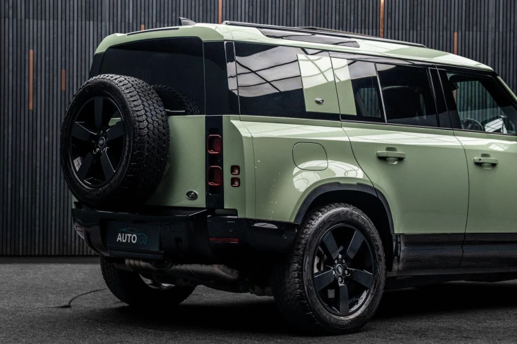 Vehicle Image 21