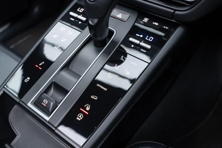 Vehicle Image 36