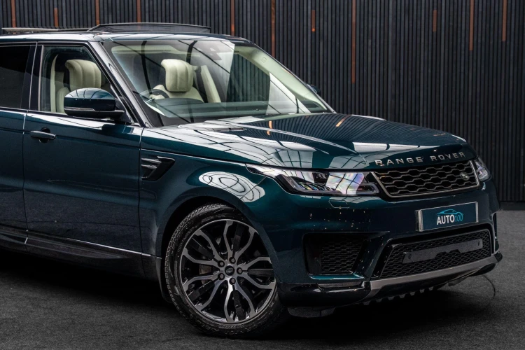 Vehicle Image 9