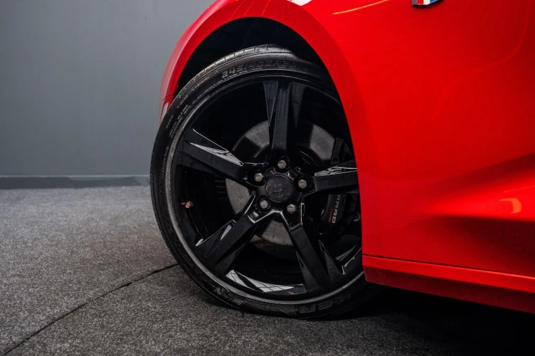 Vehicle Image 13