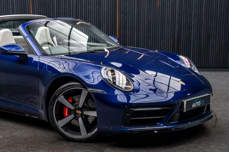 Vehicle Image 9