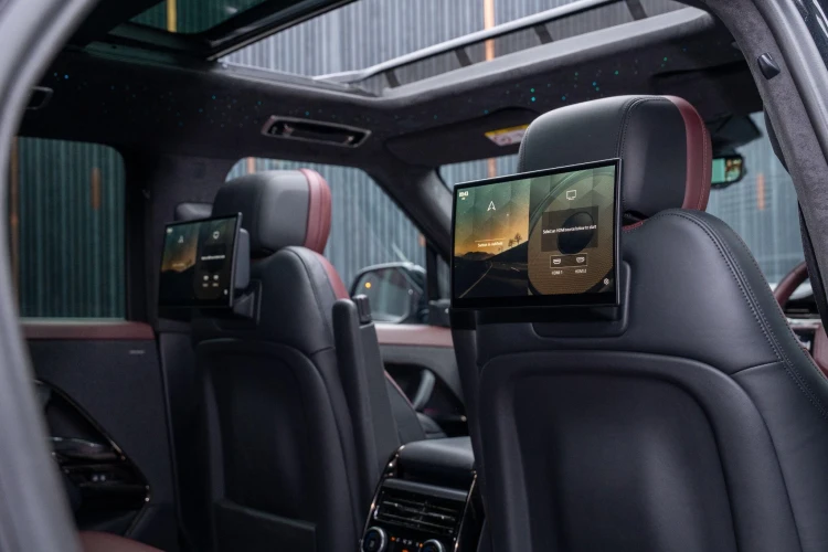 Vehicle Image 4