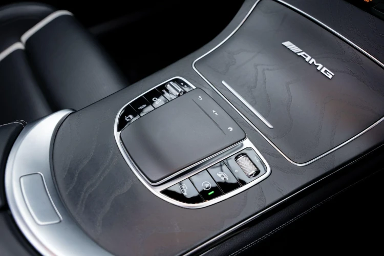 Vehicle Image 36