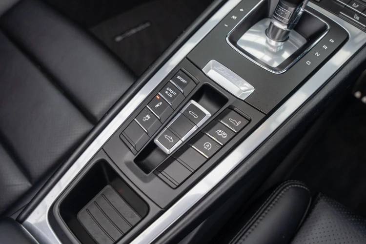 Vehicle Image 20