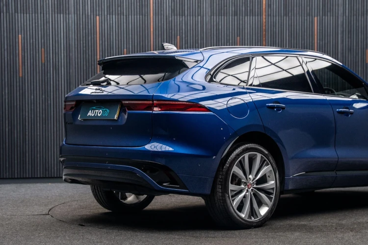 Vehicle Image 23