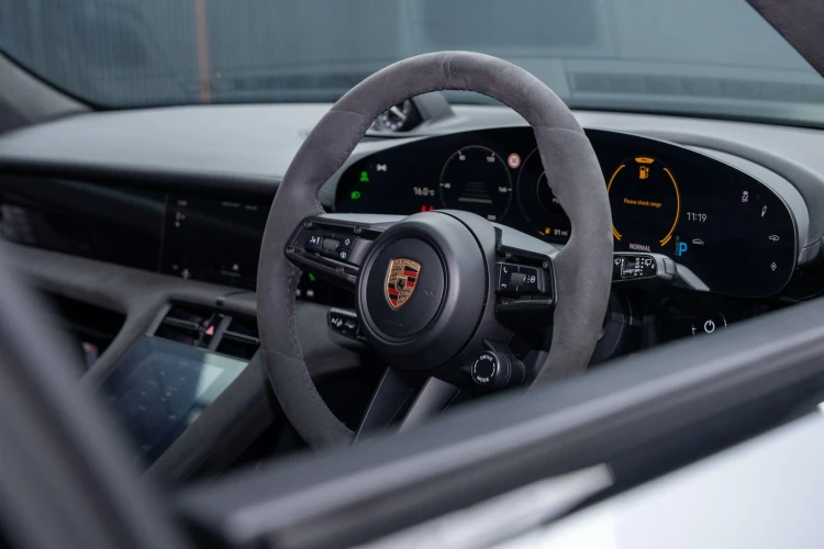 Vehicle Image 37