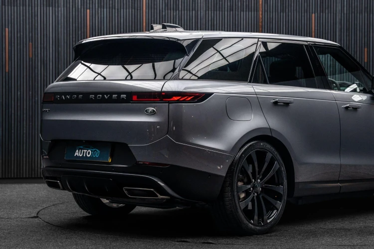 Vehicle Image 21
