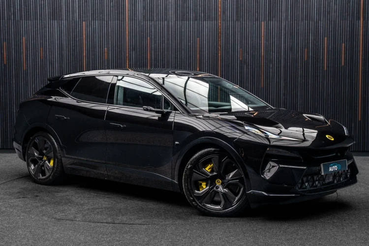 Vehicle Image 9