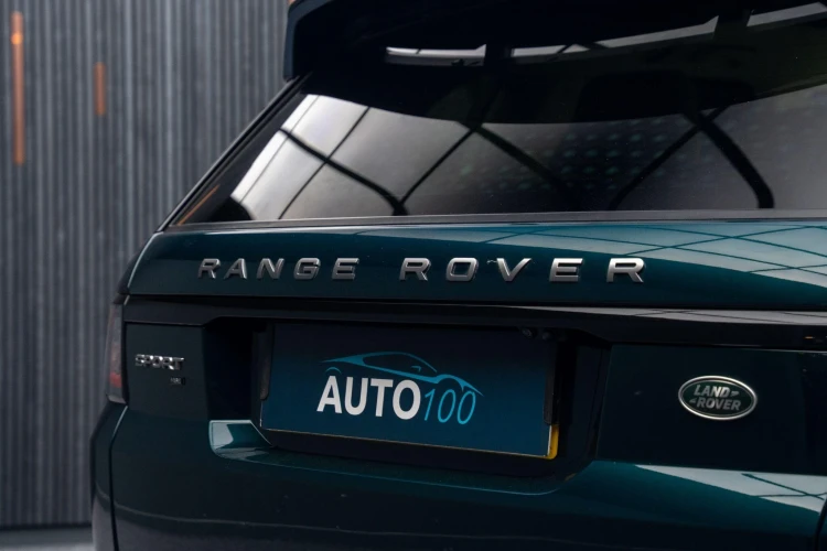 Vehicle Image 25