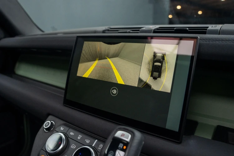 Vehicle Image 8