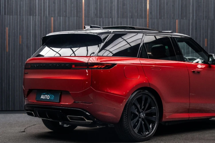 Vehicle Image 21