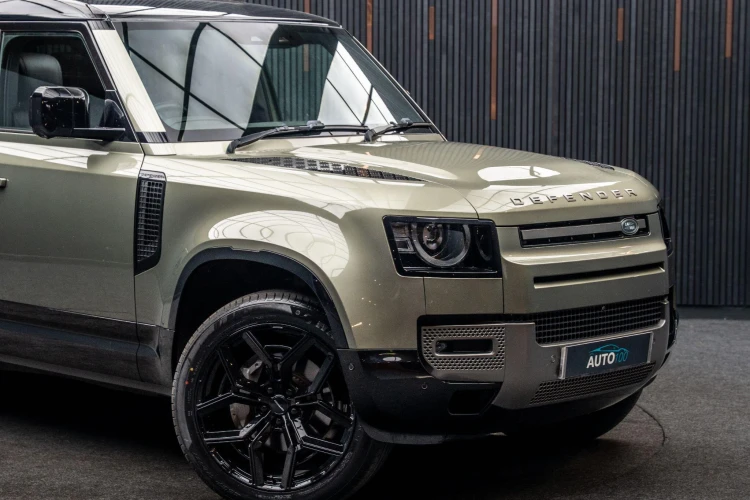 Vehicle Image 5