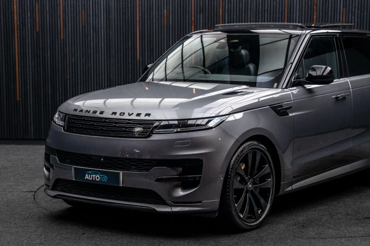 Vehicle Image 5