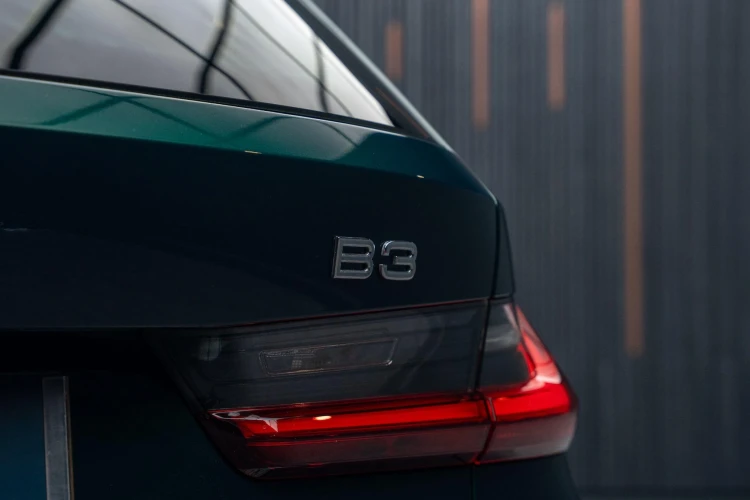 Vehicle Image 33