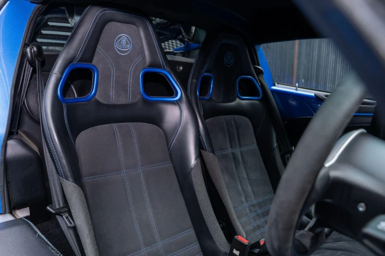Vehicle Image 10