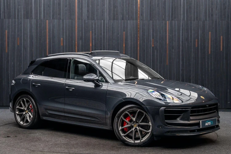Vehicle Image 15