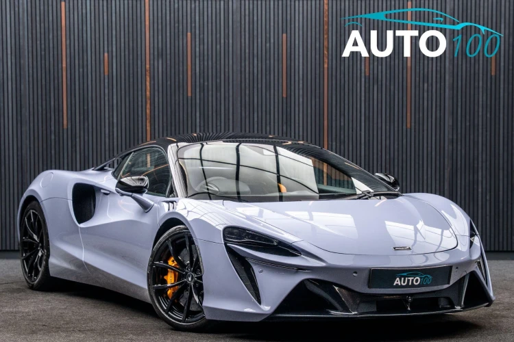 McLaren Artura Listing Image