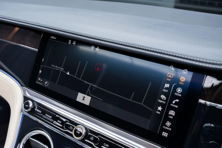 Vehicle Image 10