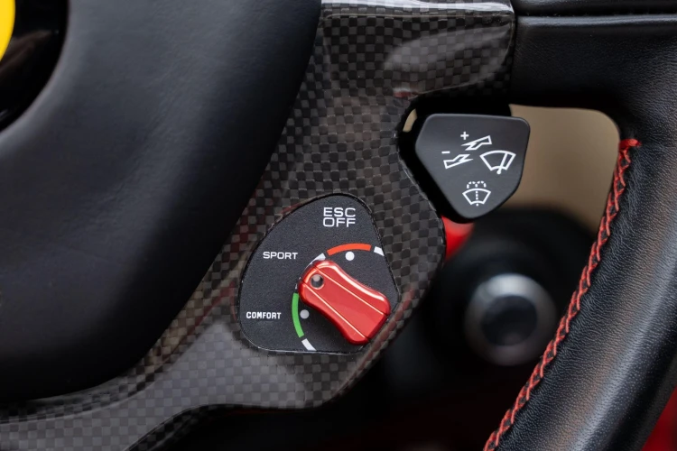 Vehicle Image 30