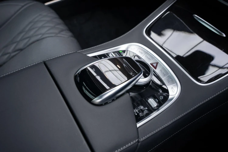 Vehicle Image 36