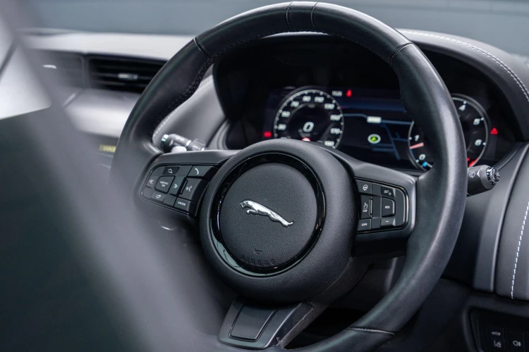 Vehicle Image 37