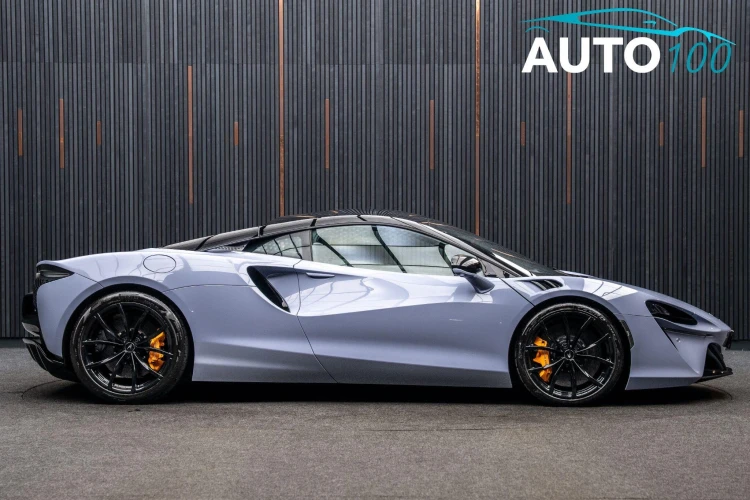 Vehicle Image 6