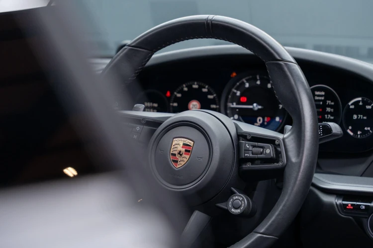 Vehicle Image 36