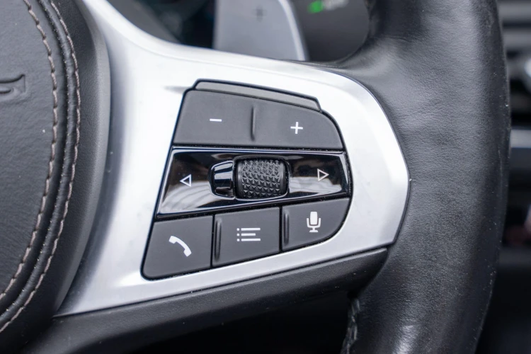 Vehicle Image 37