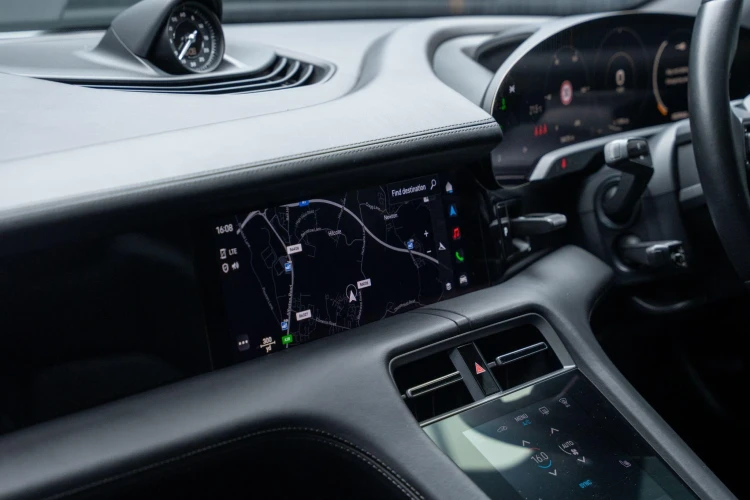 Vehicle Image 45