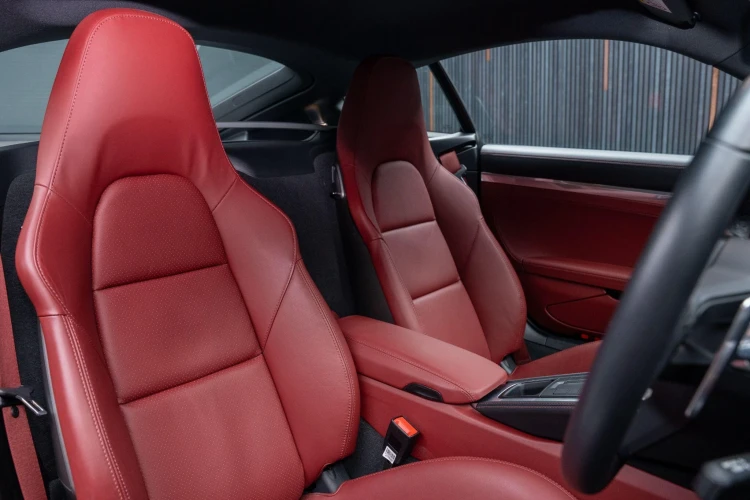 Vehicle Image 13