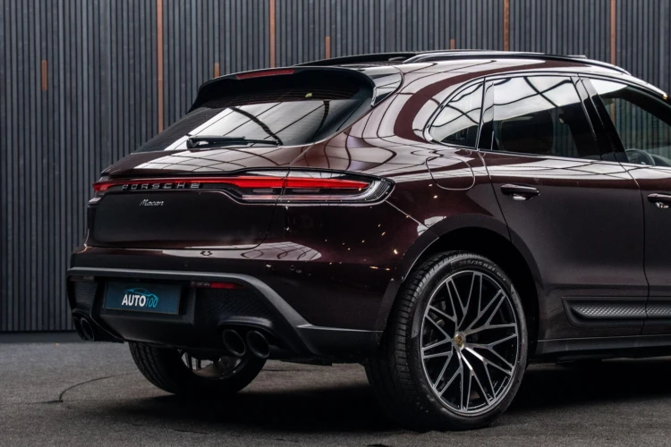 Vehicle Image 20