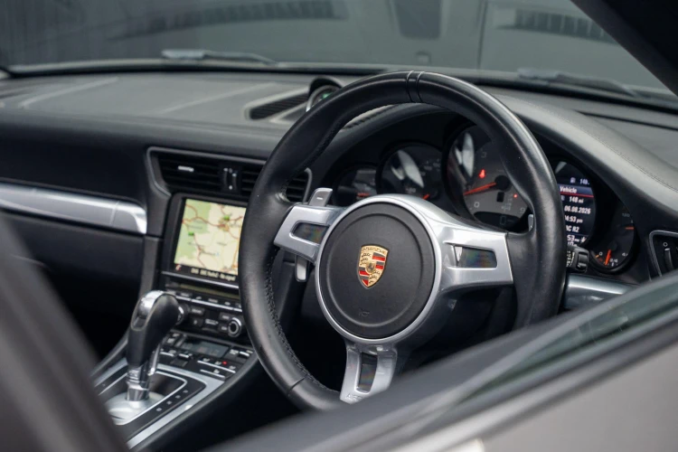 Vehicle Image 23